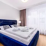 Faro Nadmorskie Tarasy Deluxe Przy Latarni Morskiej * Kołobrzeg