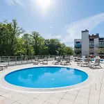 Faro Nadmorskie Tarasy Deluxe Przy Latarni Morskiej Apartman