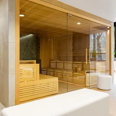 Faro Nadmorskie Tarasy Baseny W Cenie Pools Inklusive 100m From The Apartment Kolberg