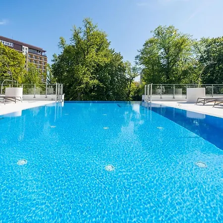 Faro Nadmorskie Tarasy Baseny W Cenie Pools Inklusive 100m From The Apartment