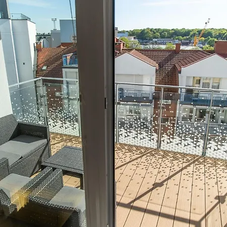 Faro Nadmorskie Tarasy Baseny W Cenie Pools Inklusive 100m From The Apartment Kolberg