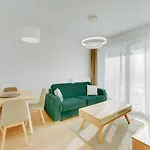 Apartament Faro Nadmorskie Tarasy Przy Latarni Morskiej Baseny W Cenie Pools Inklusive Kołobrzeg