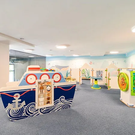 Faro Apartamenty Nadmorskie Tarasy Przy Latarni Morskiej Baseny W Cenie Pools Inklusive Daire Kolobrzeg