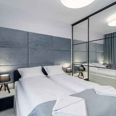 Faro Apartamenty Nadmorskie Tarasy Przy Latarni Morskiej Baseny W Cenie Pools Inklusive Kolobrzeg