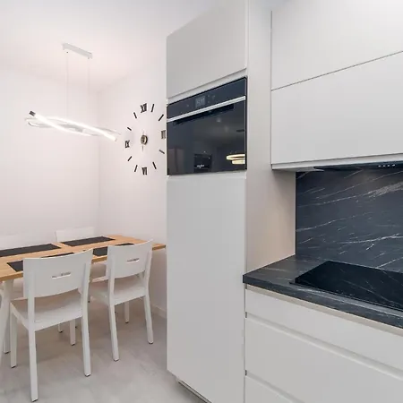 Faro Nadmorskie Tarasy Deluxe Przy Latarni Morskiej Apartmán *