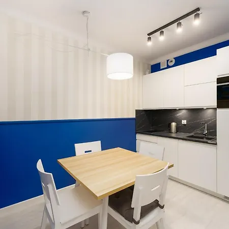 Faro Nadmorskie Tarasy Deluxe Przy Latarni Morskiej Apartmán