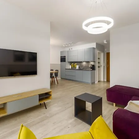 Faro Nadmorskie Tarasy Przy Latarni I Molo Baseny, Sauny, Fitness I Parking W Cenie Apartment *