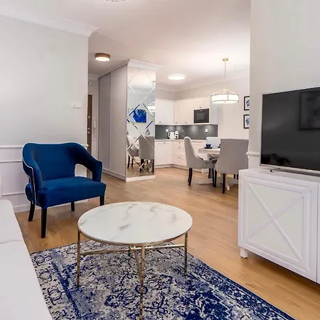 Faro Nadmorskie Tarasy Deluxe Przy Latarni Morskiej Apartmán Kolobřeh